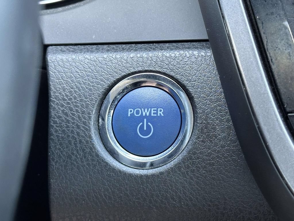 Used 2023 Toyota Camry SE w/ Protection Package (Q2) (TMS) FWD image 22