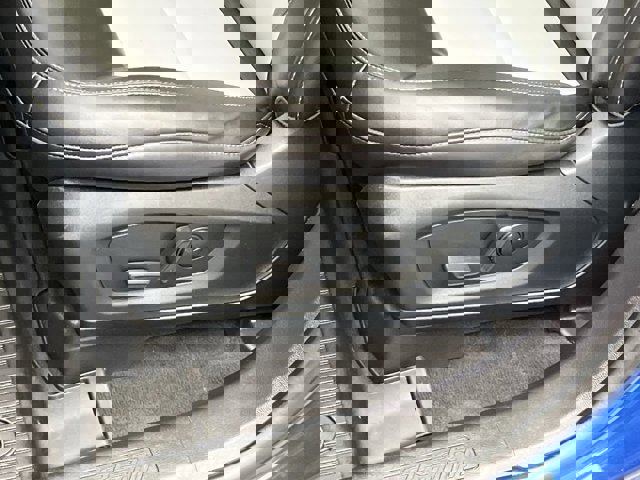 Certified 2022 Ford Explorer XLT w/ XLT Sport Appearance Package image 15