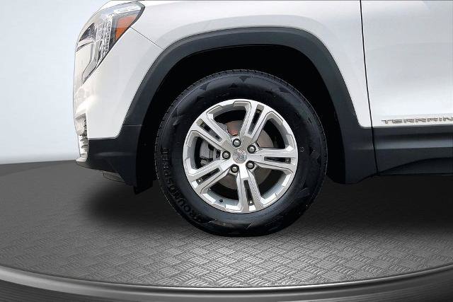 Used 2024 GMC Terrain SLE AWD/4WD image 9