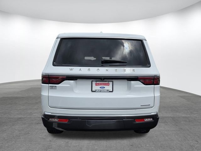 Used 2022 Jeep Wagoneer Series III RWD image 5