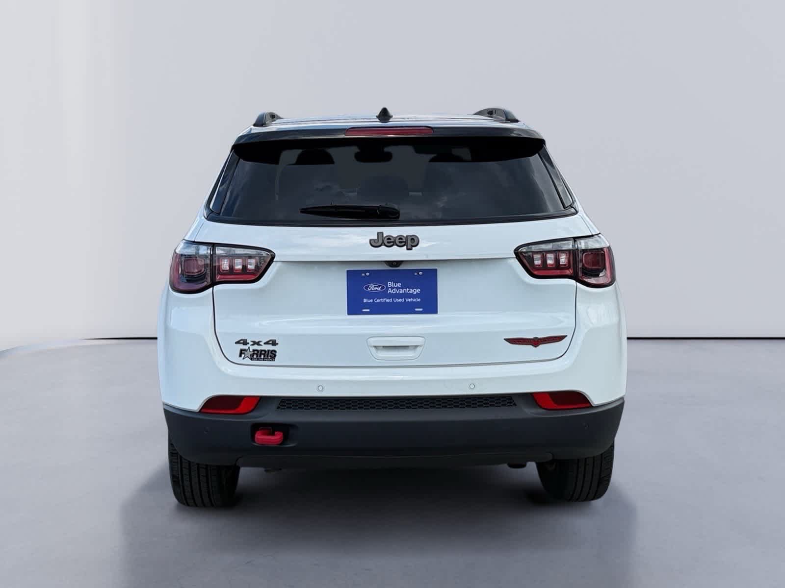 Used 2024 Jeep Compass Trailhawk AWD/4WD image 4