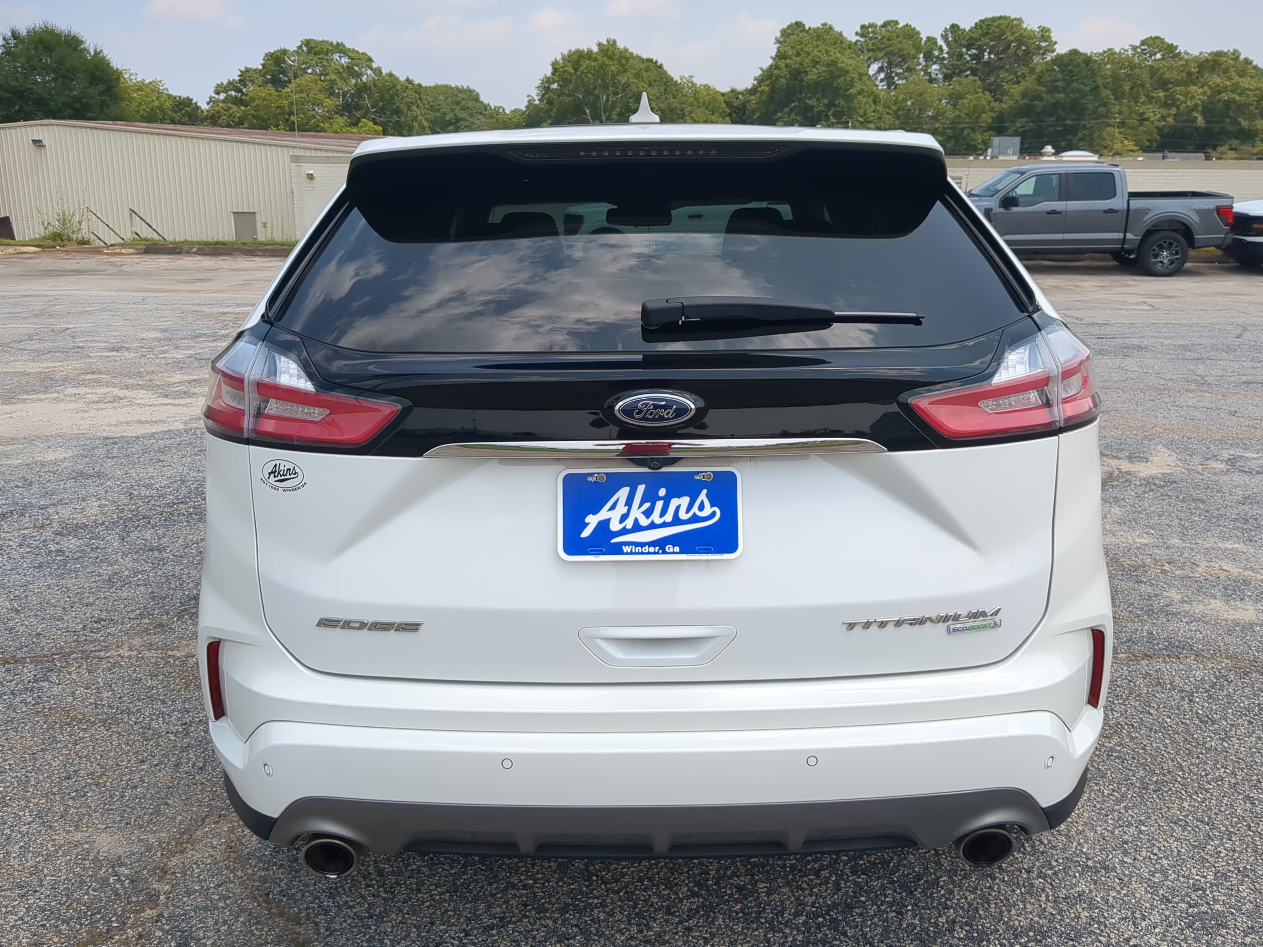 Certified 2020 Ford Edge Titanium w/ Equipment Group 301A FWD image 4