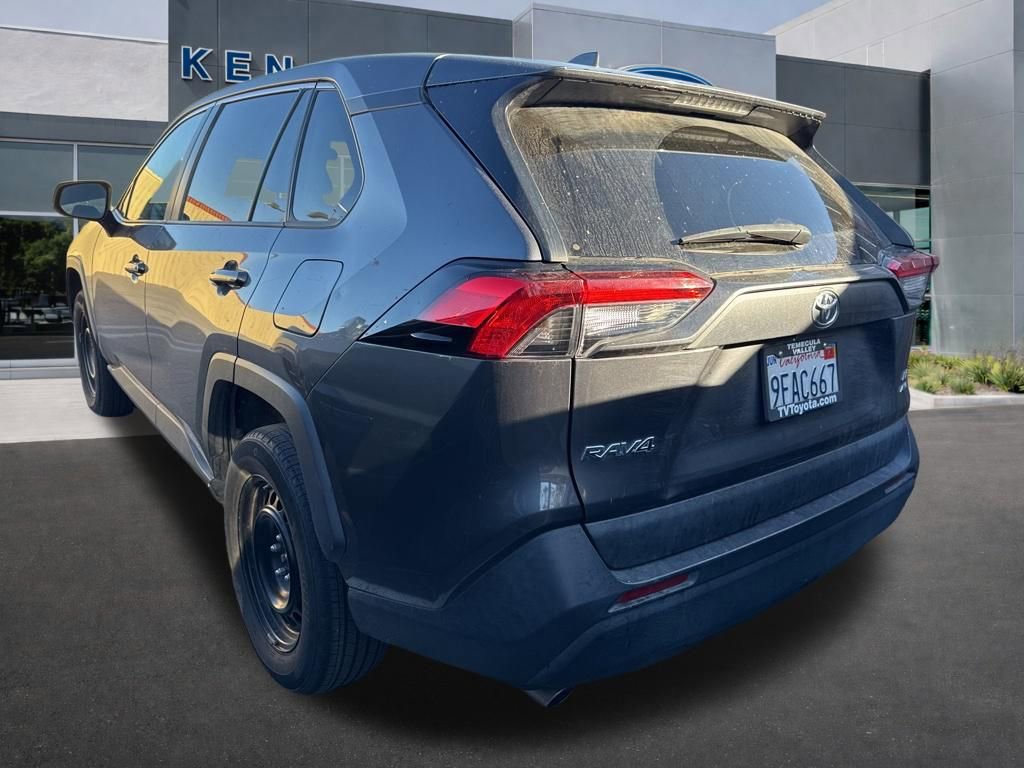 Used 2023 Toyota RAV4 LE image 4