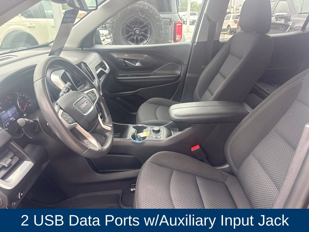 Used 2024 GMC Terrain SLE w/ Driver Convenience Package FWD image 13