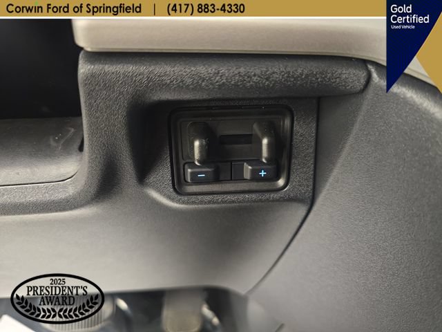 Certified 2025 Ford Expedition Active AWD/4WD image 36