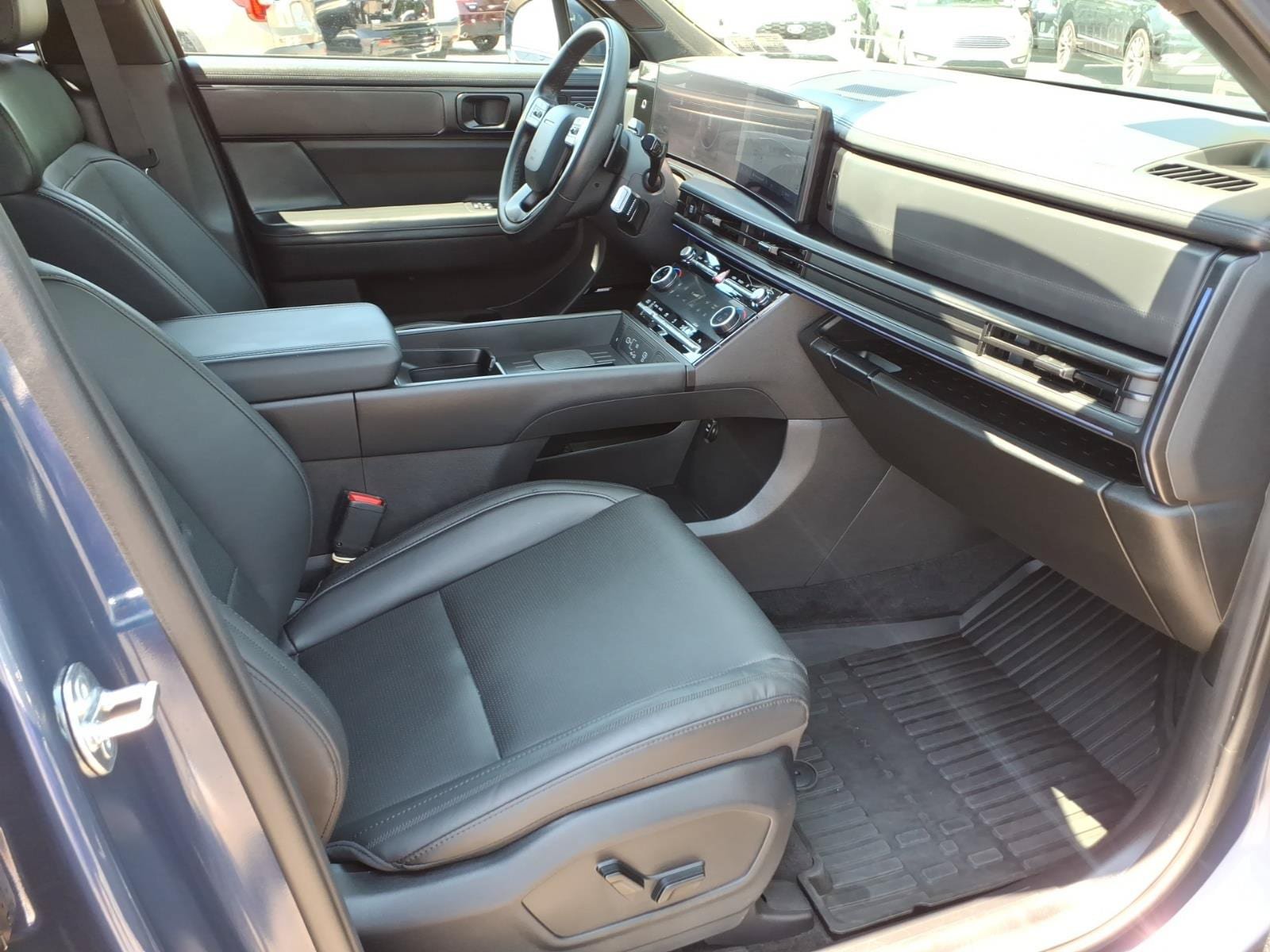 Used 2025 Hyundai Santa Fe Calligraphy AWD/4WD image 32