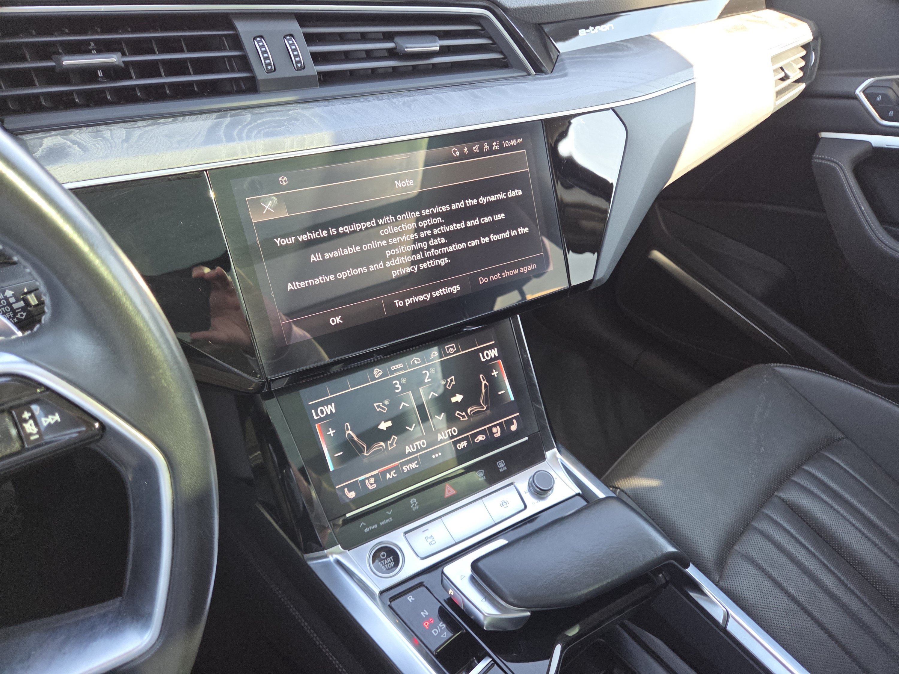 Used 2021 Audi e-tron Premium Plus w/ Premium Plus Package AWD/4WD image 36