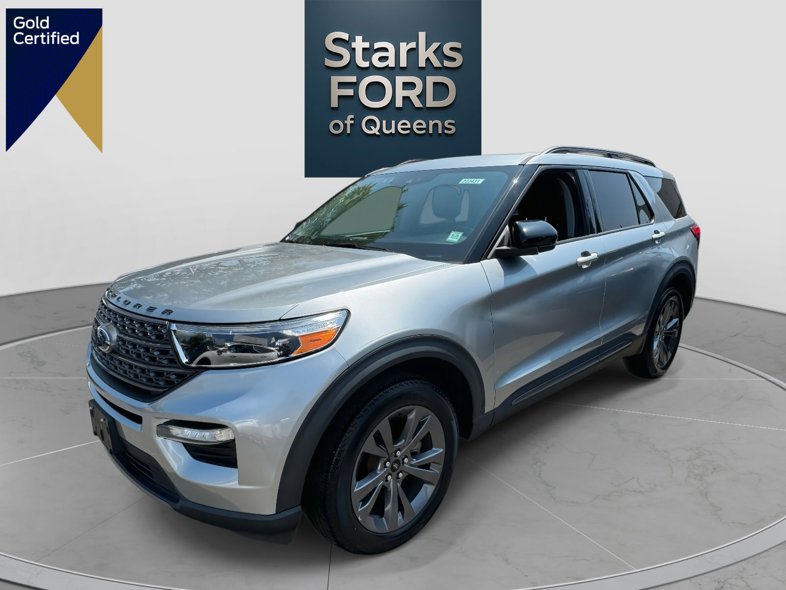 Certified 2022 Ford Explorer XLT w/ Equipment Group 202A