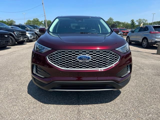 Certified 2024 Ford Edge SEL w/ Convenience Package AWD/4WD image 2