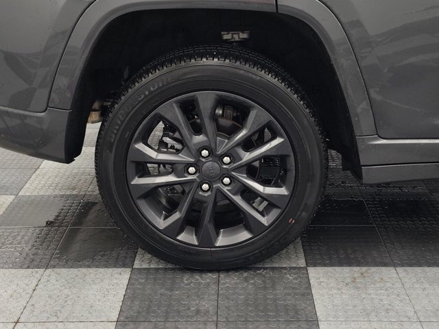 Used 2026 Jeep Grand Cherokee Limited AWD/4WD image 13