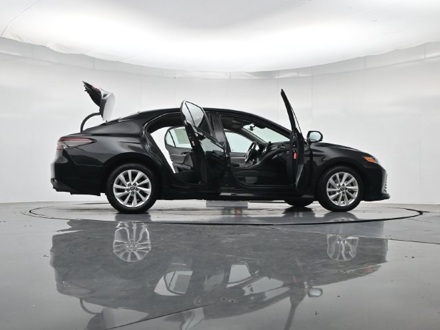 Used 2024 Toyota Camry LE FWD image 52
