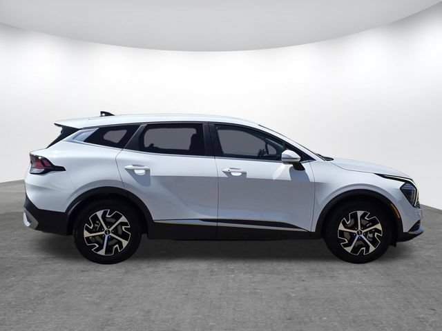 Used 2024 Kia Sportage EX FWD image 3