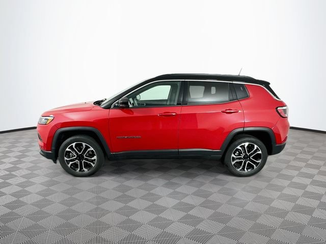 Used 2024 Jeep Compass Limited AWD/4WD image 7