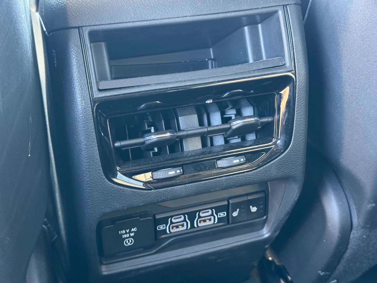 Used 2023 Jeep Grand Cherokee 4WD 4xe image 18