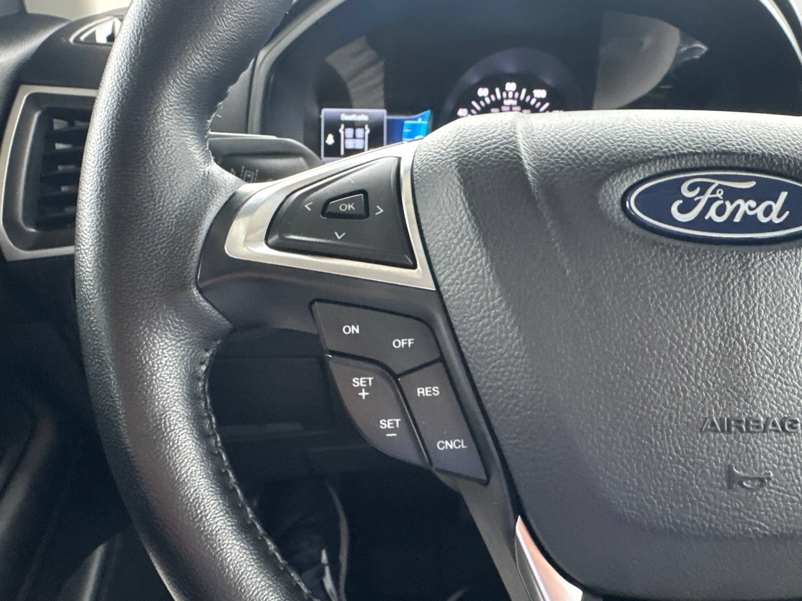 Certified 2024 Ford Edge SEL w/ Convenience Package AWD/4WD image 28