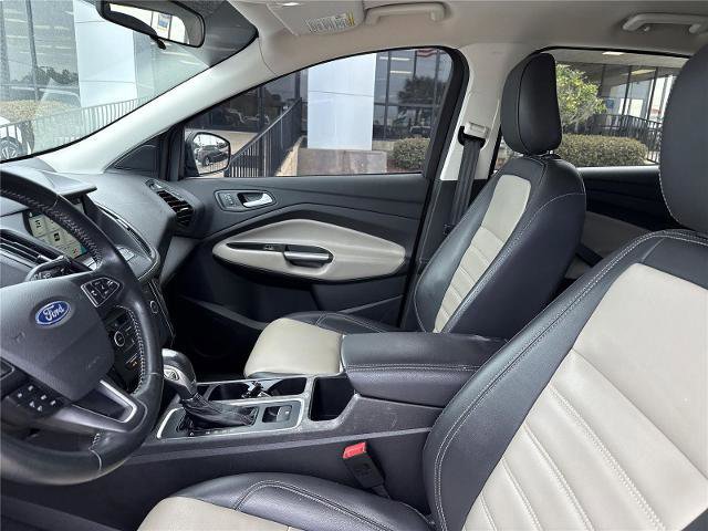 Certified 2019 Ford Escape SEL image 9