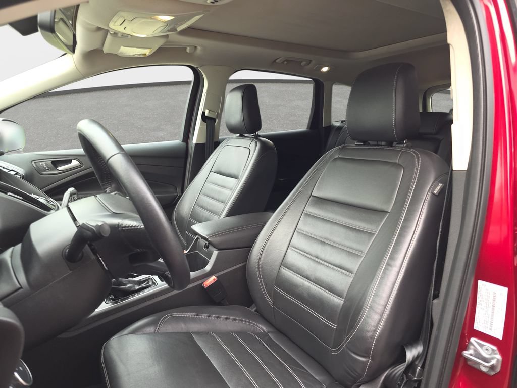 Certified 2018 Ford Escape Titanium AWD/4WD image 13