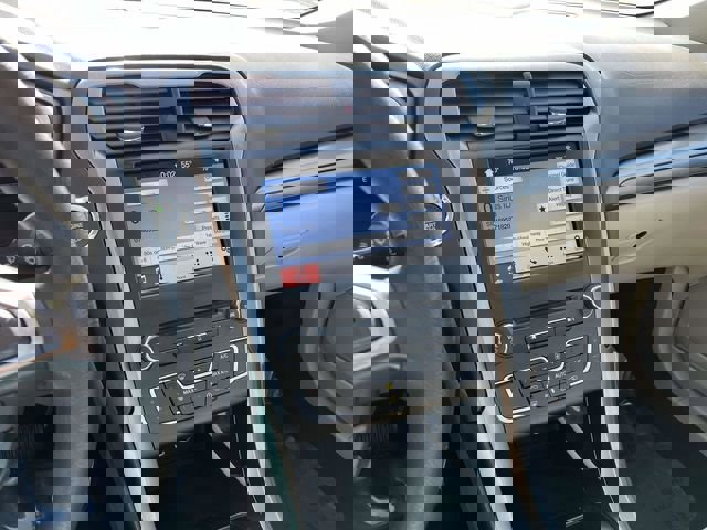 Certified 2017 Ford Fusion SE w/ Fusion SE Technology Package image 26