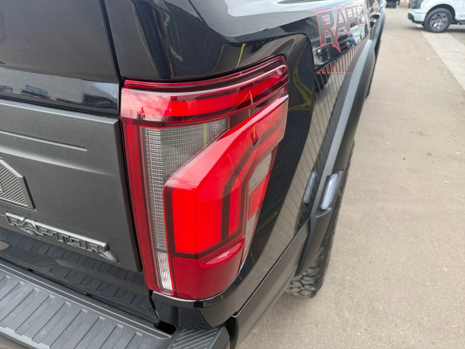 Certified 2024 Ford F150 Raptor image 28