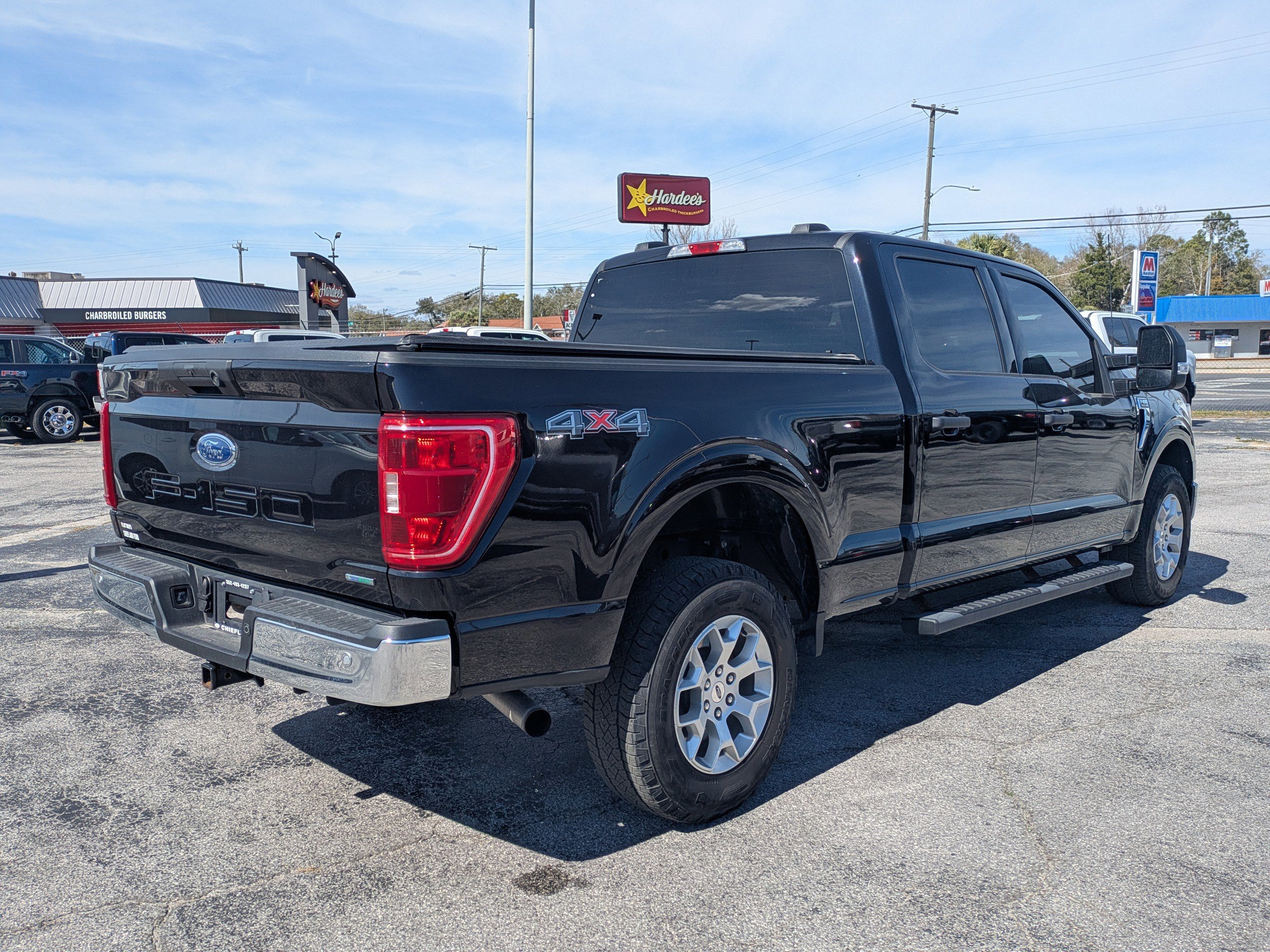 Certified 2022 Ford F150 XLT w/ Equipment Group 301A Mid image 5