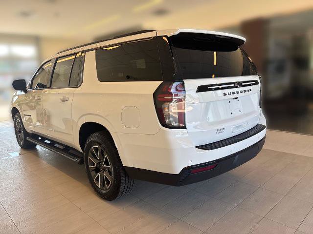 Used 2024 Chevrolet Suburban Z71 AWD/4WD image 3