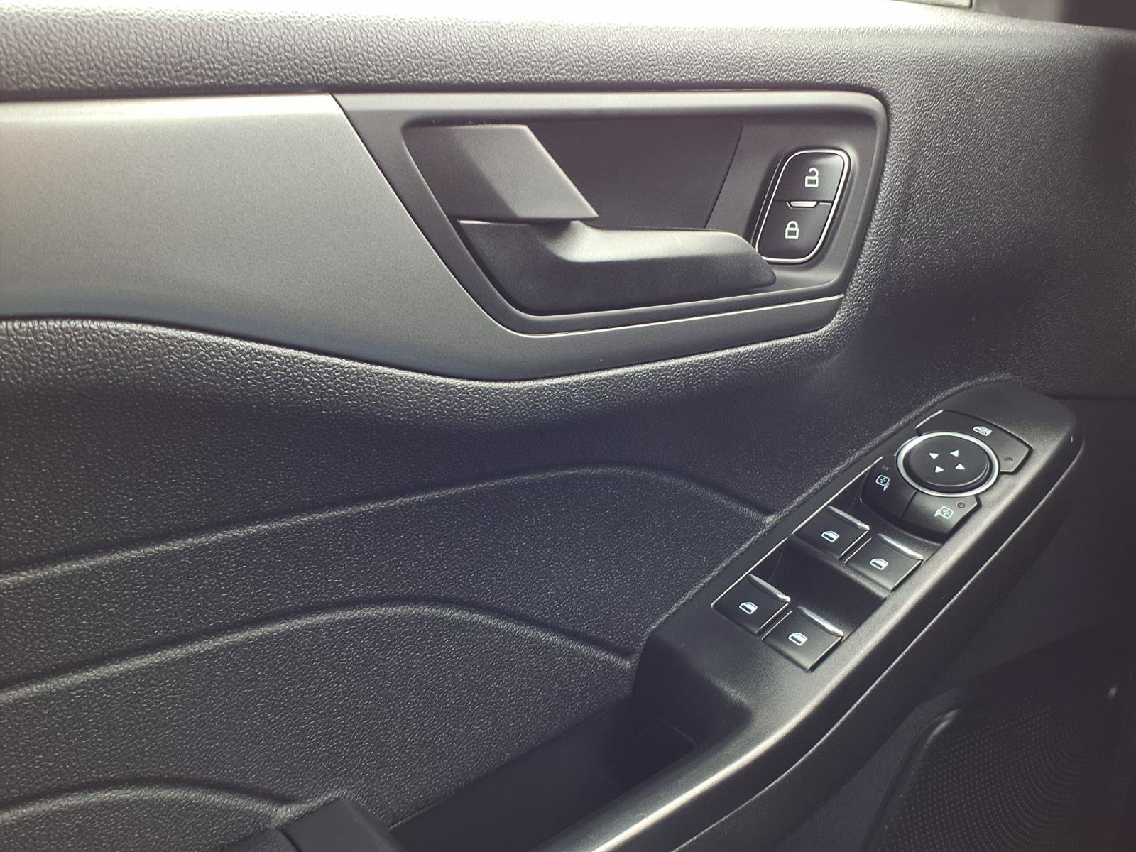 Certified 2024 Ford Escape Active AWD/4WD image 20