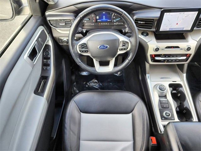 Certified 2022 Ford Explorer XLT w/ Equipment Group 202A image 13