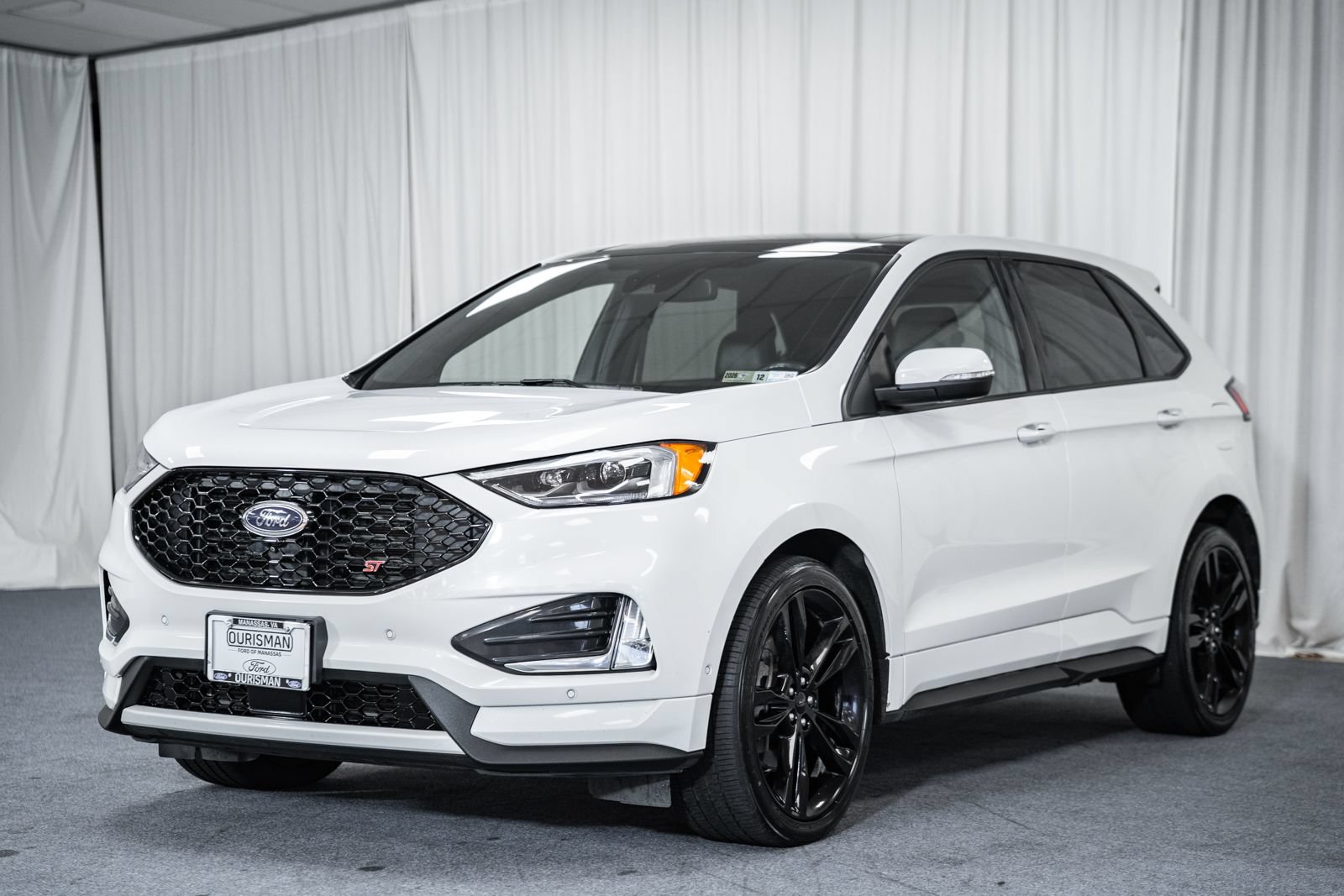 Certified 2024 Ford Edge ST w/ Equipment Group 401A AWD/4WD image 3
