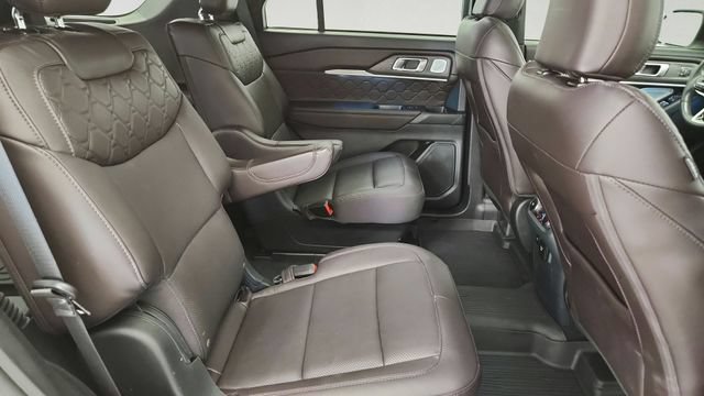 Certified 2025 Ford Explorer Platinum w/ Ultimate Package AWD/4WD image 29