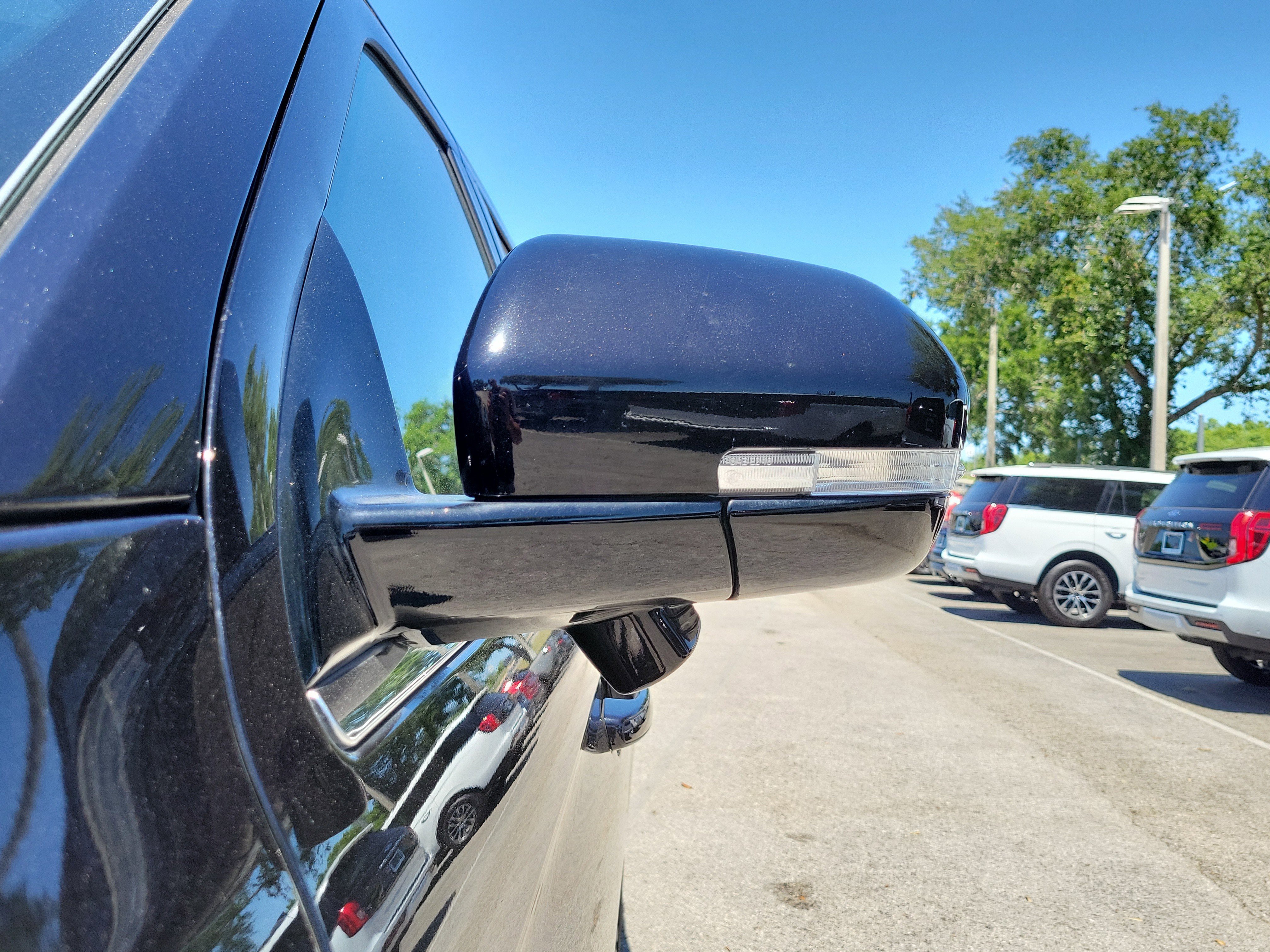 Certified 2024 Ford Expedition Limited RWD image 4
