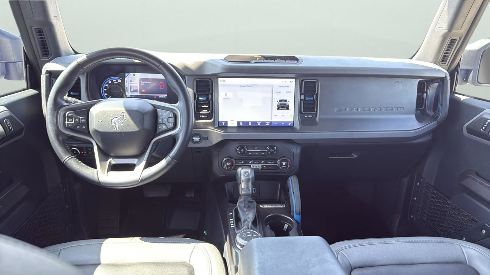 Certified 2024 Ford Bronco Black Diamond image 14