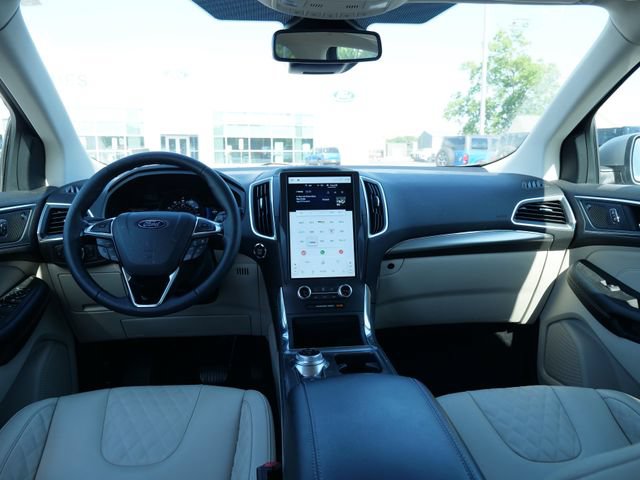 Certified 2024 Ford Edge Titanium AWD/4WD image 16