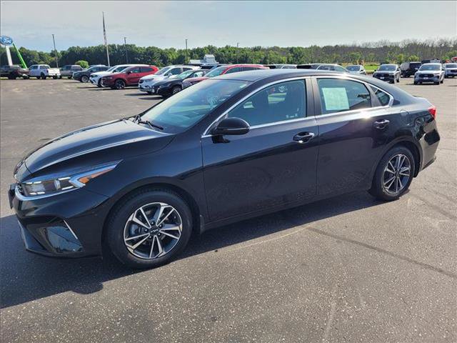 Used 2024 Kia Forte Sedan FWD image 1