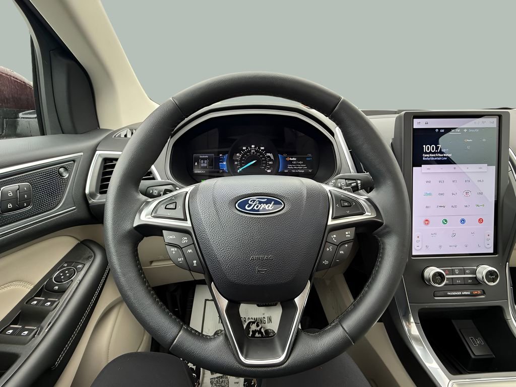 Certified 2024 Ford Edge Titanium w/ Equipment Group 301A AWD/4WD image 26