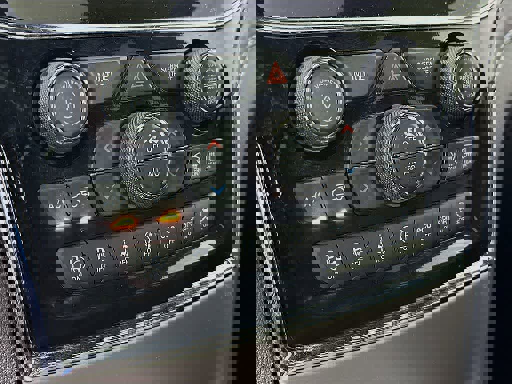 Used 2021 Jeep Grand Cherokee Limited w/ Quick Order Package 28K 80th image 18