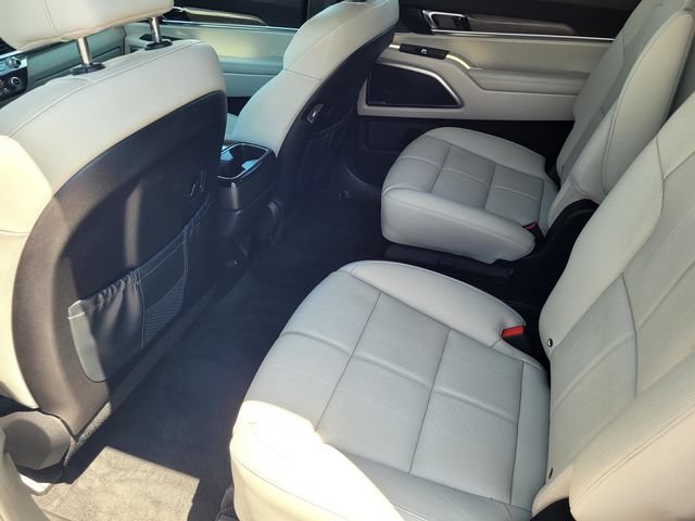 Used 2022 Kia Telluride SX w/ Nightfall Edition Package AWD/4WD image 13