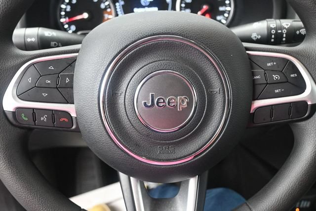 Used 2023 Jeep Renegade Latitude AWD/4WD image 10