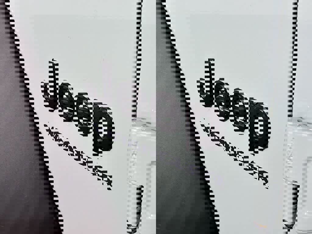 Used 2023 Jeep Wrangler Willys image 10