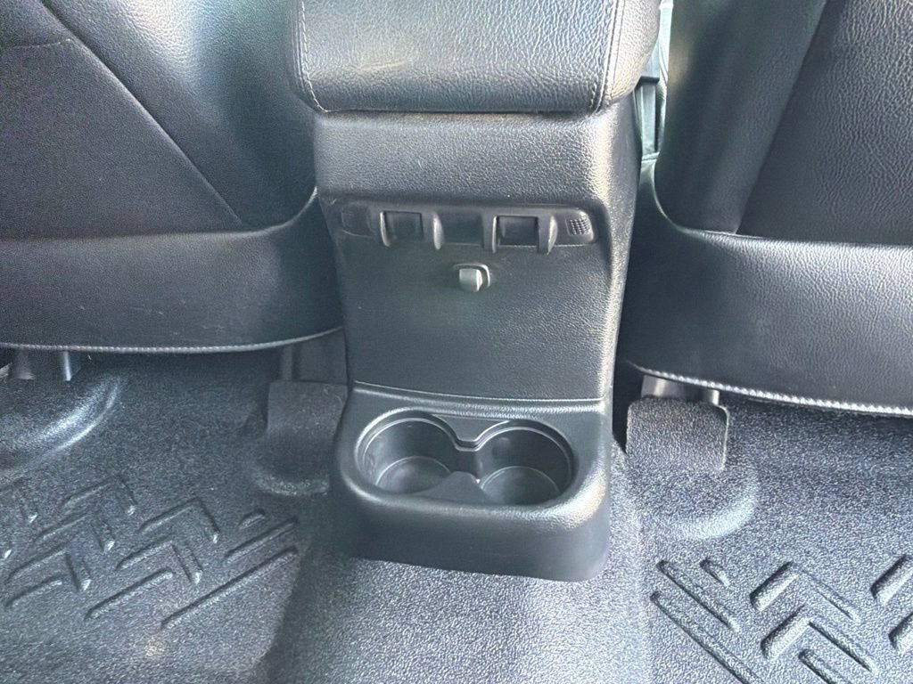 Used 2018 Jeep Wrangler Unlimited Rubicon AWD/4WD image 43