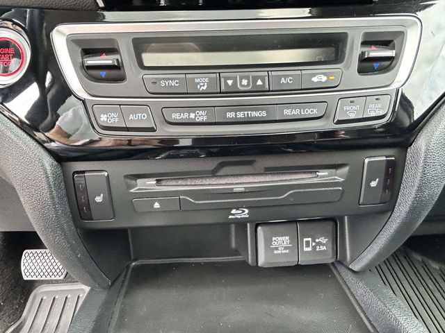 Used 2021 Honda Pilot Touring image 26