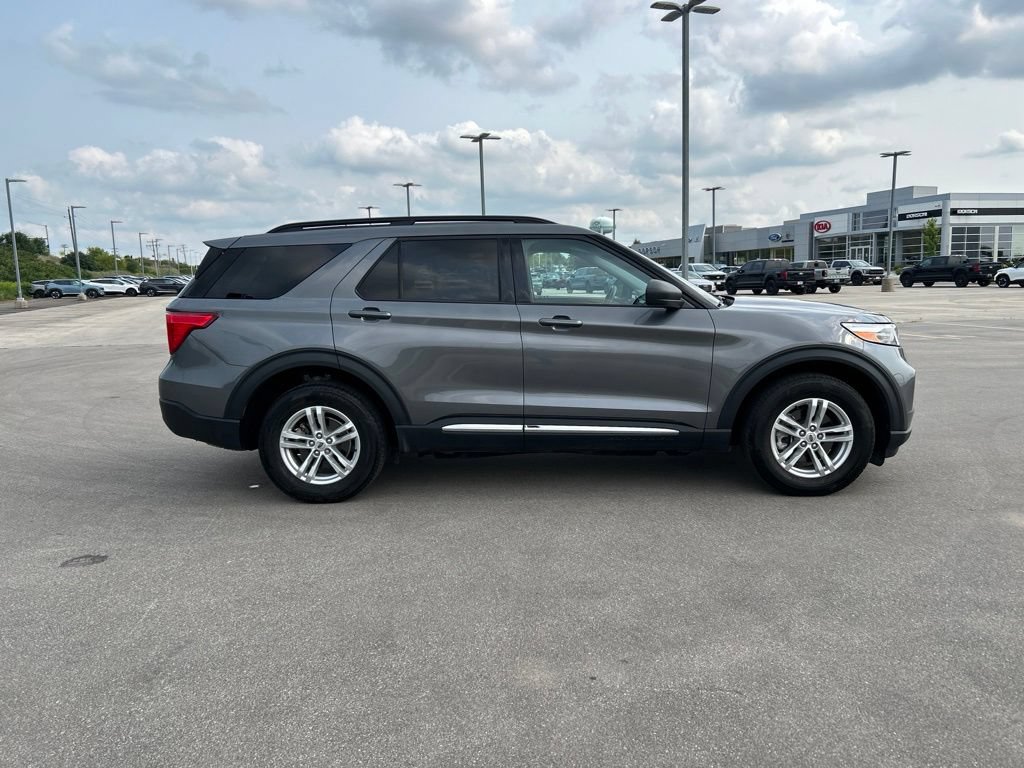 Certified 2024 Ford Explorer XLT w/ Equipment Group 202A AWD/4WD image 6