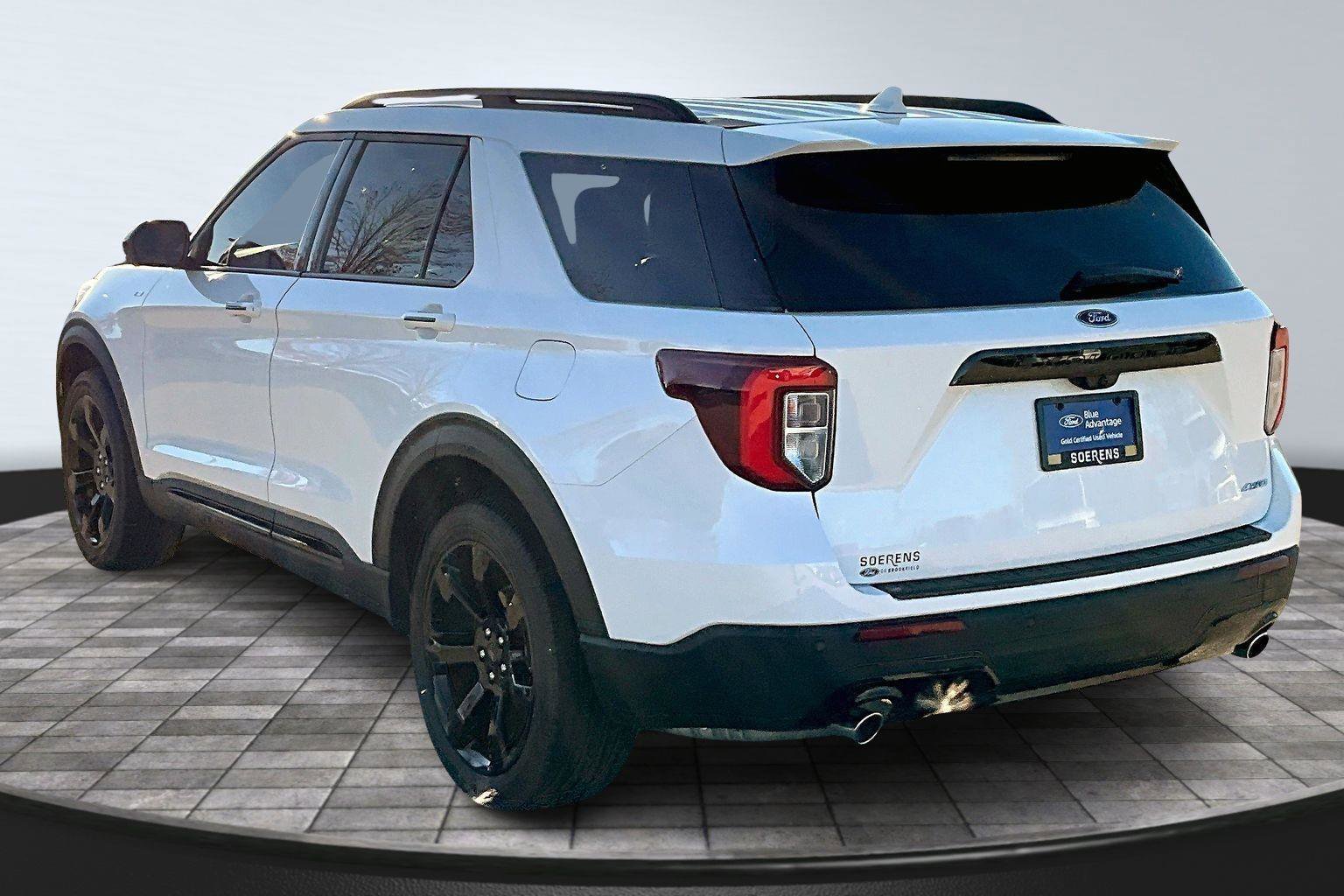Certified 2023 Ford Explorer ST-Line image 4