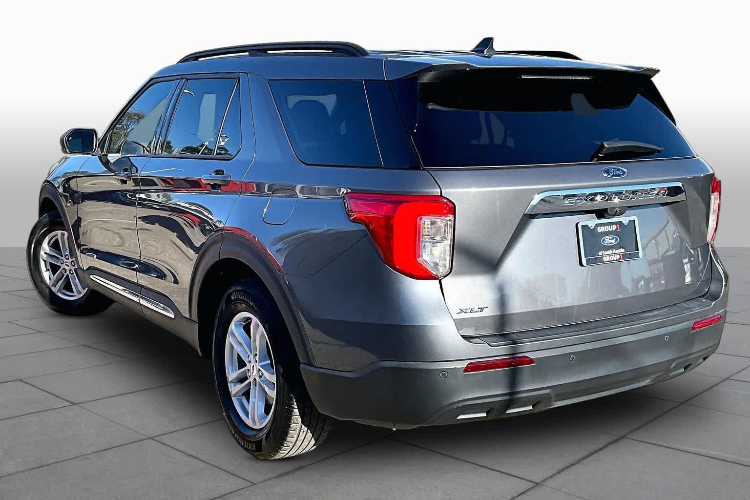 Certified 2023 Ford Explorer XLT RWD image 12
