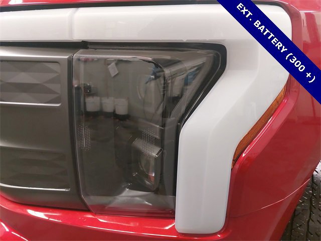 Certified 2025 Ford F150 Lightning Lariat w/ Max Trailer Tow Package image 30