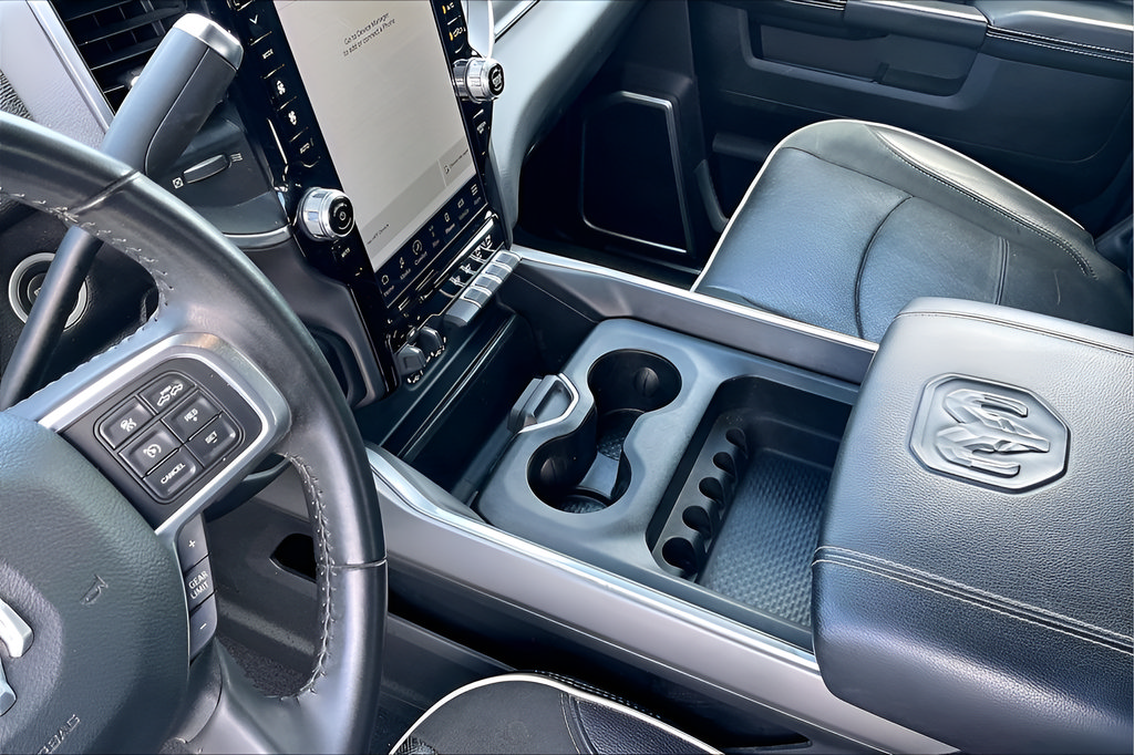 Used 2022 RAM 2500 Laramie w/ Night Edition AWD/4WD image 15