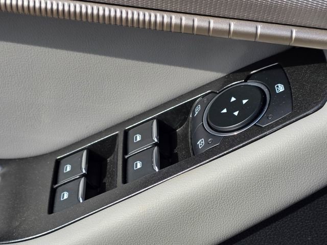 Certified 2025 Ford Explorer Active w/ Active Comfort Package image 8