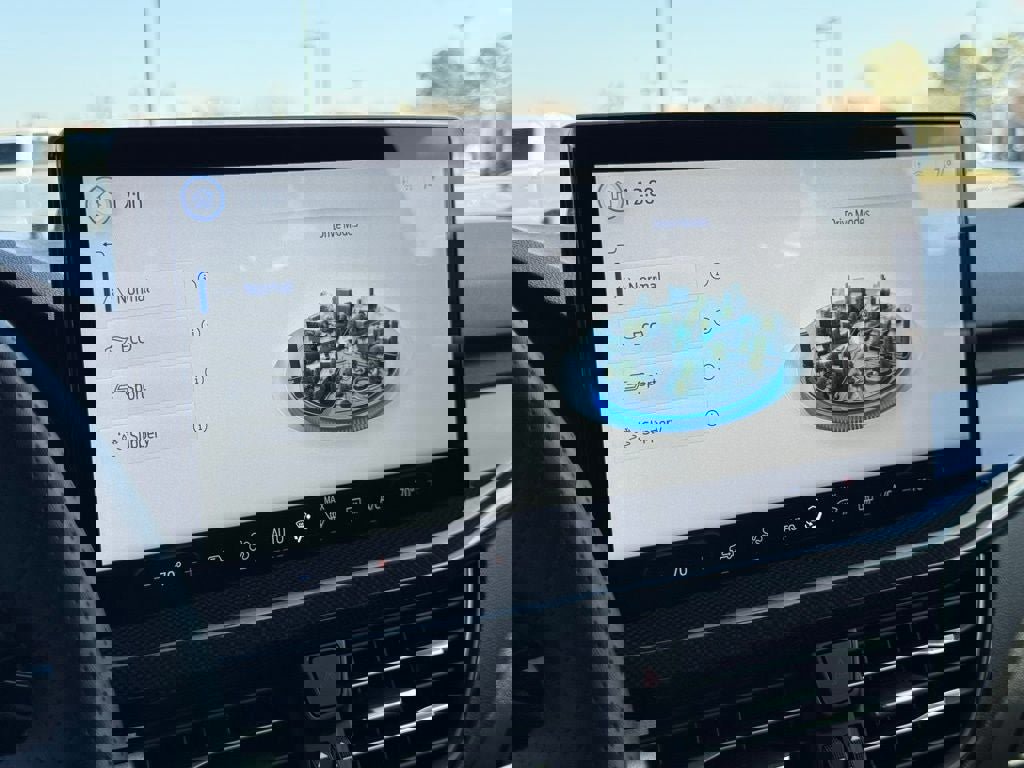 Certified 2024 Ford Escape ST-Line w/ Tech Pack #1 image 27