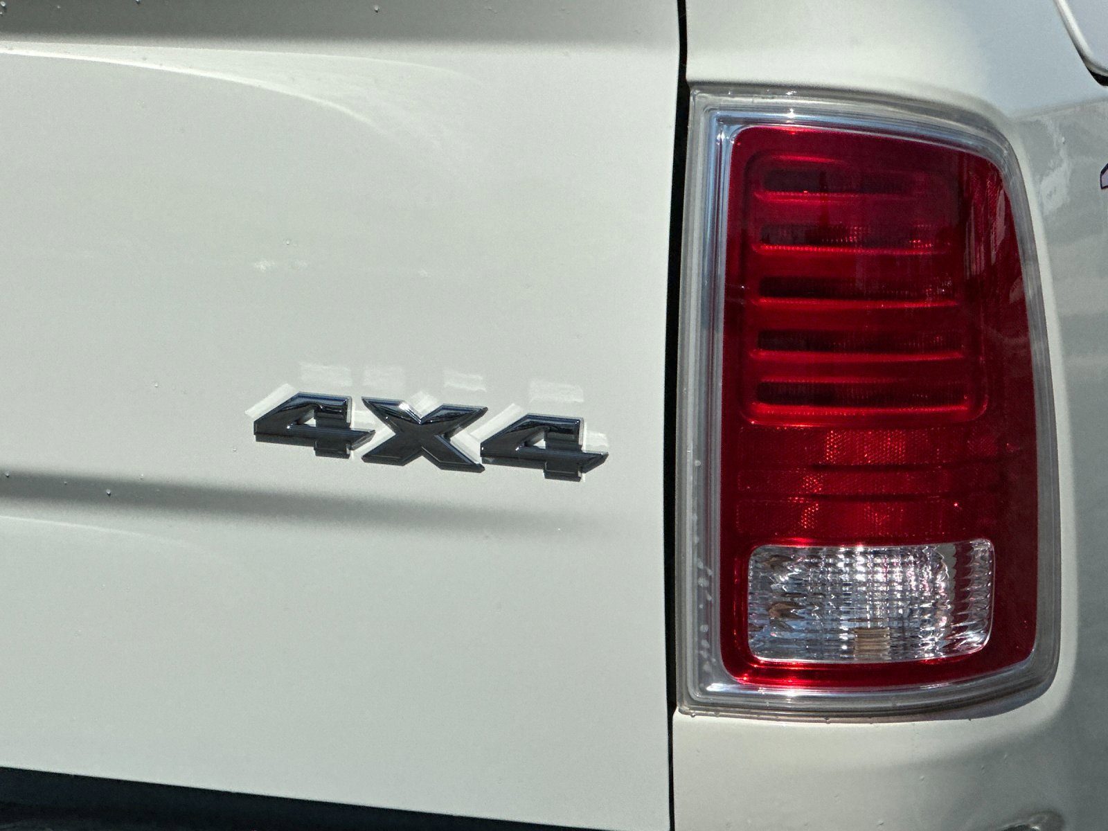 Used 2018 RAM 2500 Longhorn w/ Snow Chief Group image 26