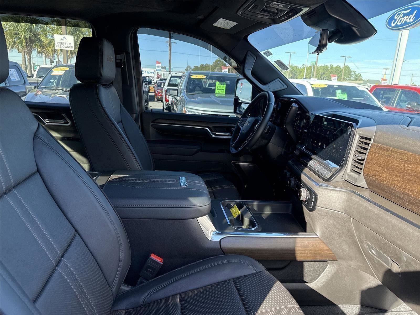 Used 2025 Chevrolet Silverado 2500 High Country w/ High Country Premium Package image 20