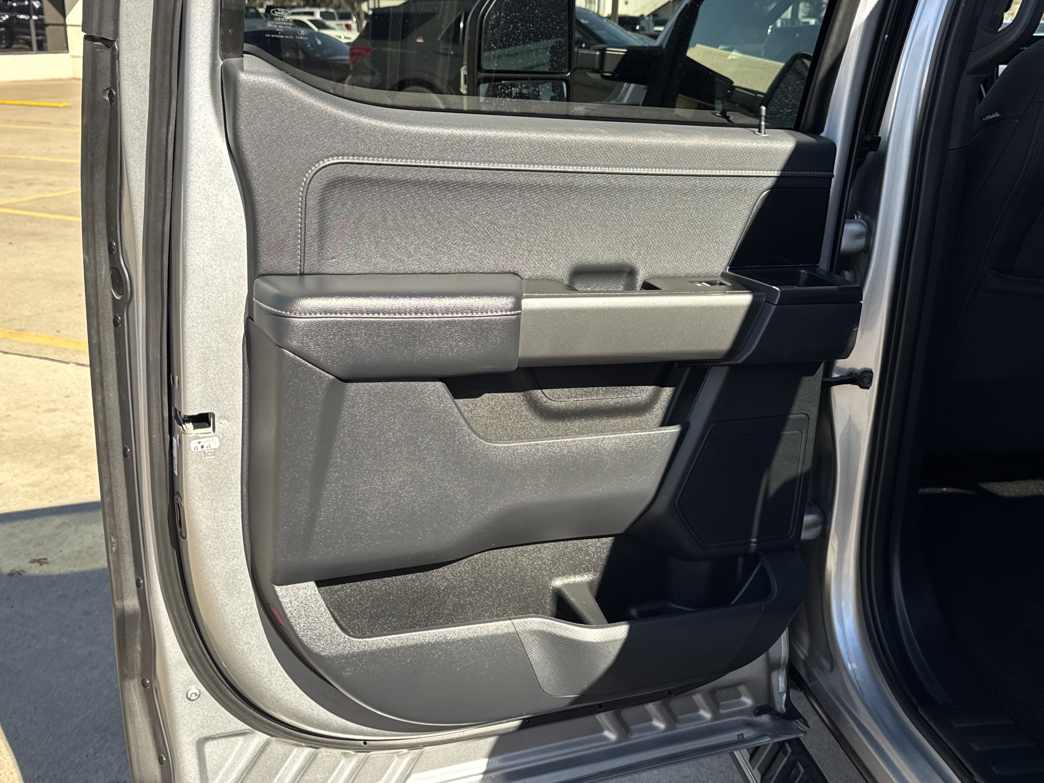 Certified 2022 Ford F150 XLT w/ Equipment Group 302A High image 16